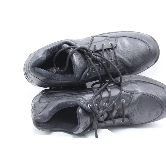 Athletic_Shoes
